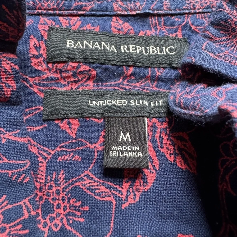 Banana Republic cool looking